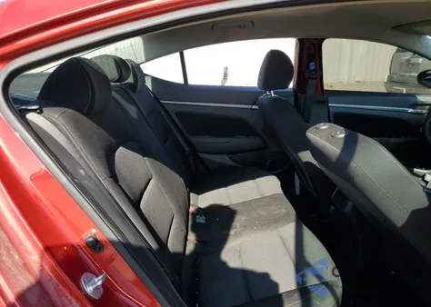 2018 Hyundai Elantra Sel z USA, uszkodzony, nr VIN 5NPD84LF3JH316837